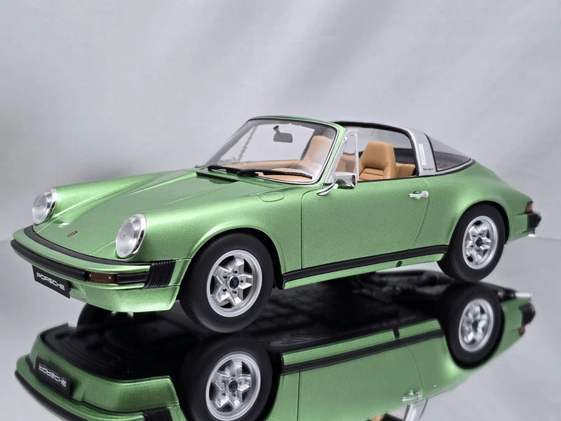 GT Spirit Porsche 911 S (901) 2.7 Targa 1974 Green Metallic Resin Model Car 1:18