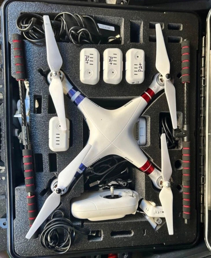 DJI PHANTOM 2 VISION + with case, LiPo Battery,  & Range extender , HD 1080p
