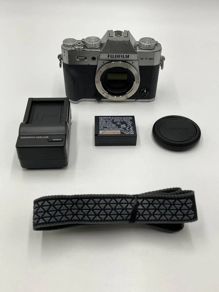 Tested FUJIFILM X-T30 Body Siler,