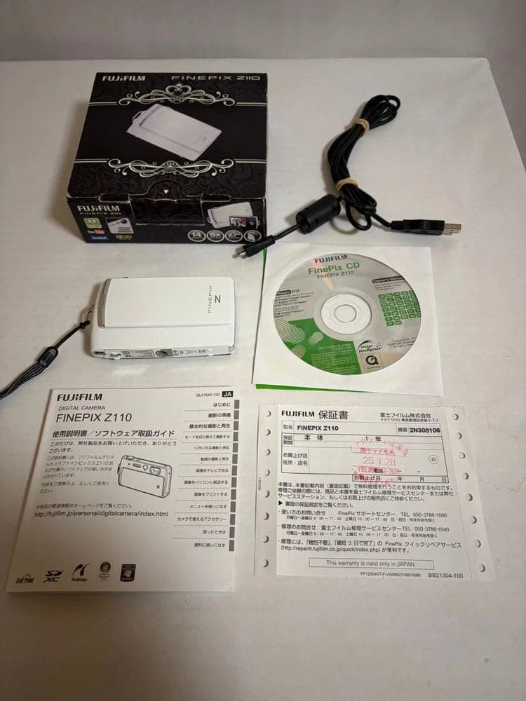 Fujifilm FinePix Z110 Compact Digital Camera Tested Working Seller Japan