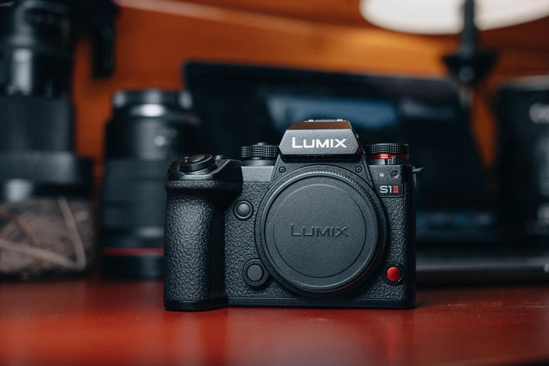 Panasonic LUMIX S1 II Mirrorless Camera ¡°BRAND NEW OPEN BOX¡± Complete in Box