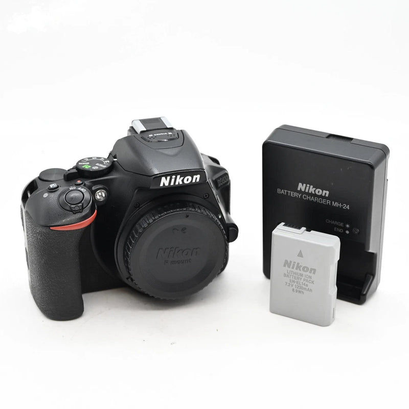 Nikon D5600 DSLR 24.2MP Digital Camera Body *Read #966