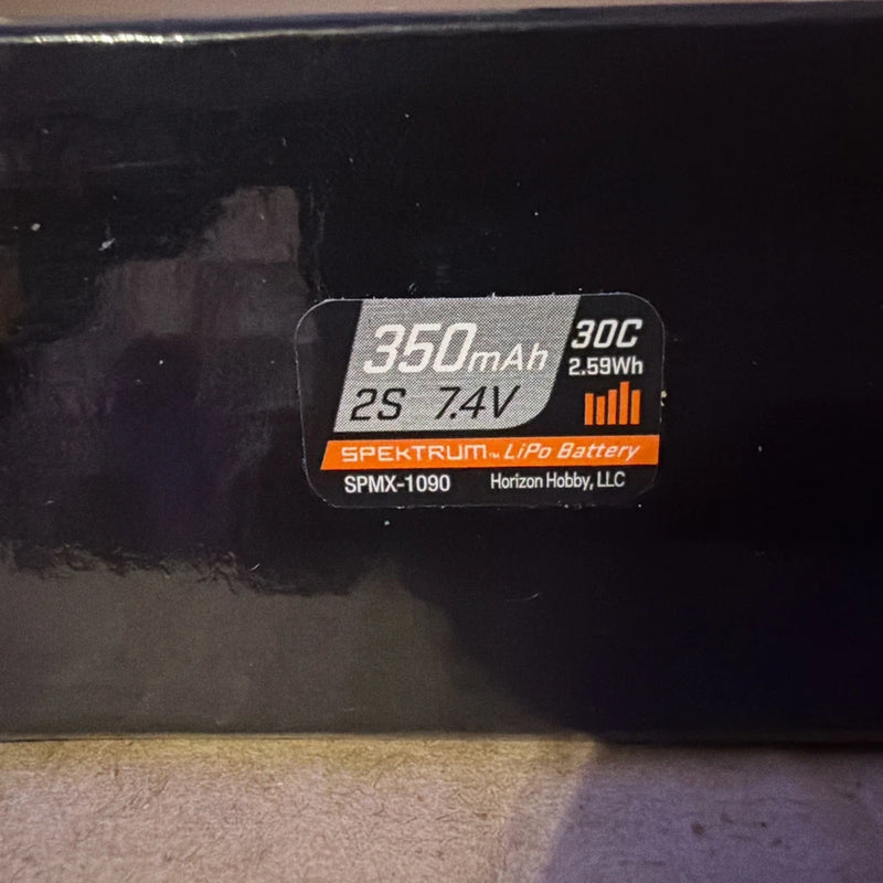 Spektrum LiPo battery pack with 350mAh 2S 7.4V 30C label