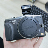Panasonic LUMIX DMC-GF6 16.0MP Digital Mirrorless Camera Black (Japanese)