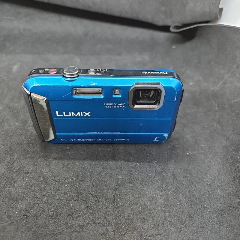 Panasonic LUMIX DMC-TS30 16.1MP Waterproof Digital Camera Blue Working #3