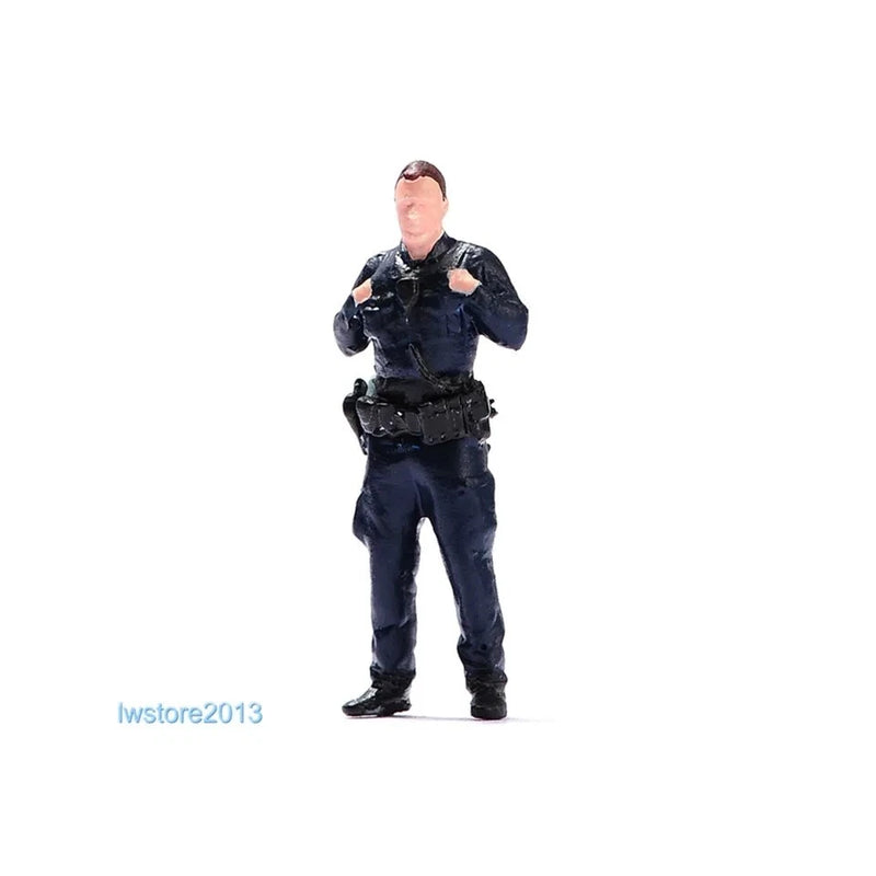1/64 1/87 1/43 1/18 1/24 Policeman Male Scene Miniatures Figures Model For Cars