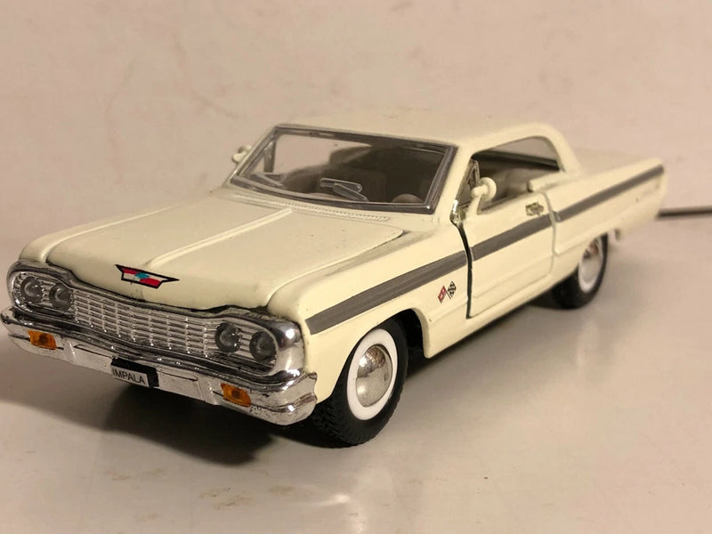 SUNNYSIDE 1964 CHEVY IMPALA CREAM 1:32 DIECAST MODEL CAR 5.5" NEW NO BOX