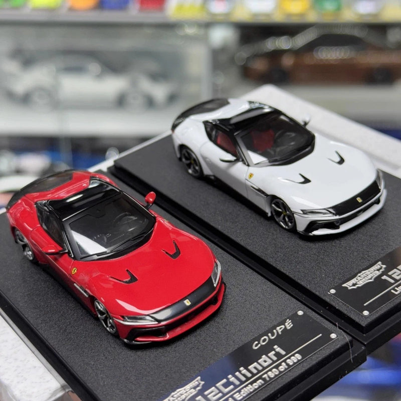 Phantom Knight 1:64 12 Cilindri Coupe Diecast Model Car
