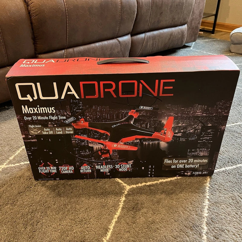 QUADRONE Maximus drone box with 720P HD camera and orange quadcopter graphic