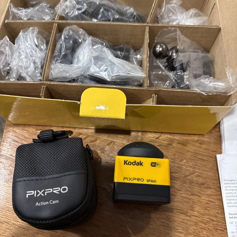 Kodak PIXPRO SP360 Action Camera 360?? Lens + Accessories + Case EUC