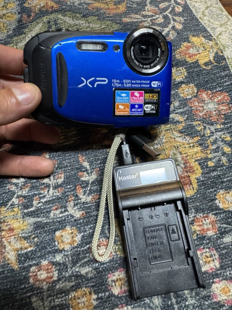 Fujifilm FinePix XP80 16.4mp Digital Waterproof Camera With SD Card - Tested