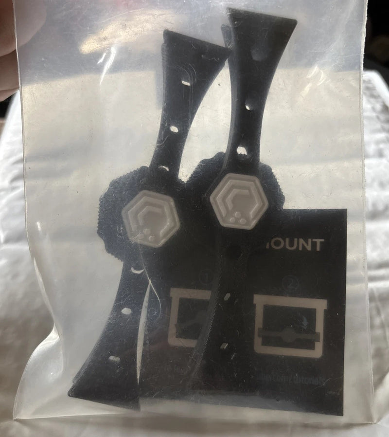 Black drone mount bracket set of 2 on retail bag packaging