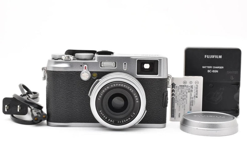 Fujifilm X100 Silver Digital Camera Tested Excellent Condition