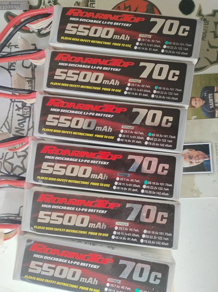 RoaringTop LiPo battery pack, 5S 5500mAh 70C, EC5 plug labels on pack