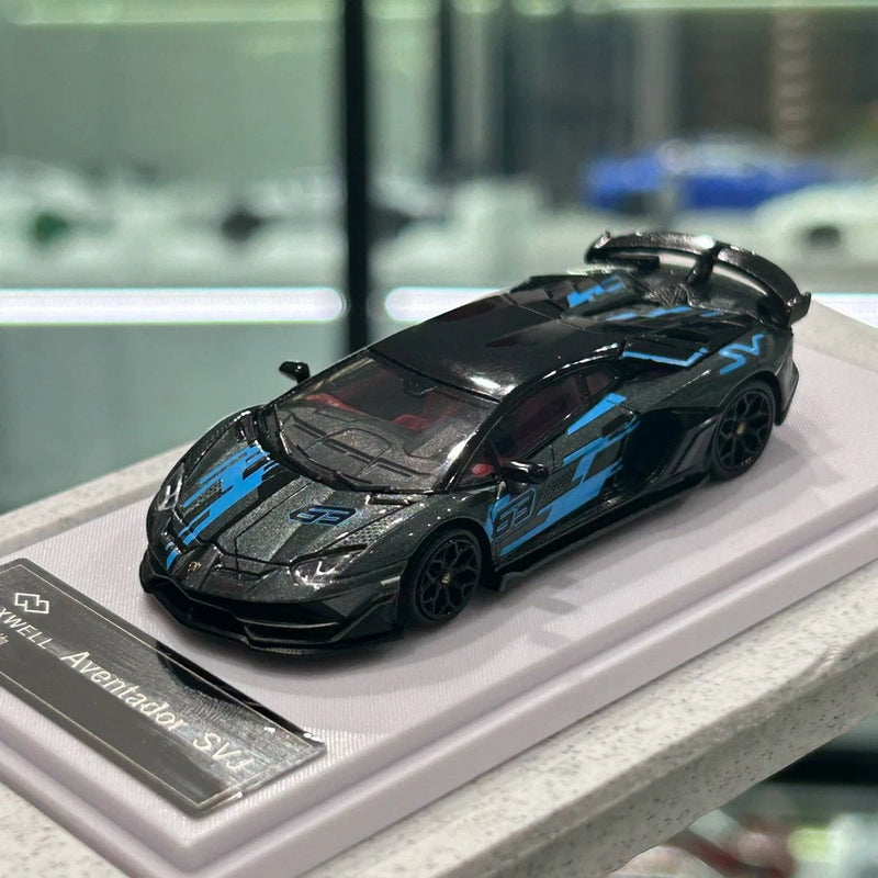 Maxwell 1/64 Scale Lamborghini Aventador SVJ Grey Diecast Car Model Gift