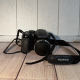 Fujifilm FinePix S700 Digital Camera 7.1MP 10x Optical Zoom Black - Not Tested