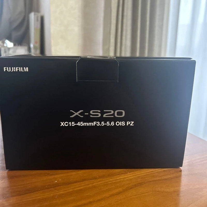Unused X-S20 Lens Kit Fujifilm XC15-45mm