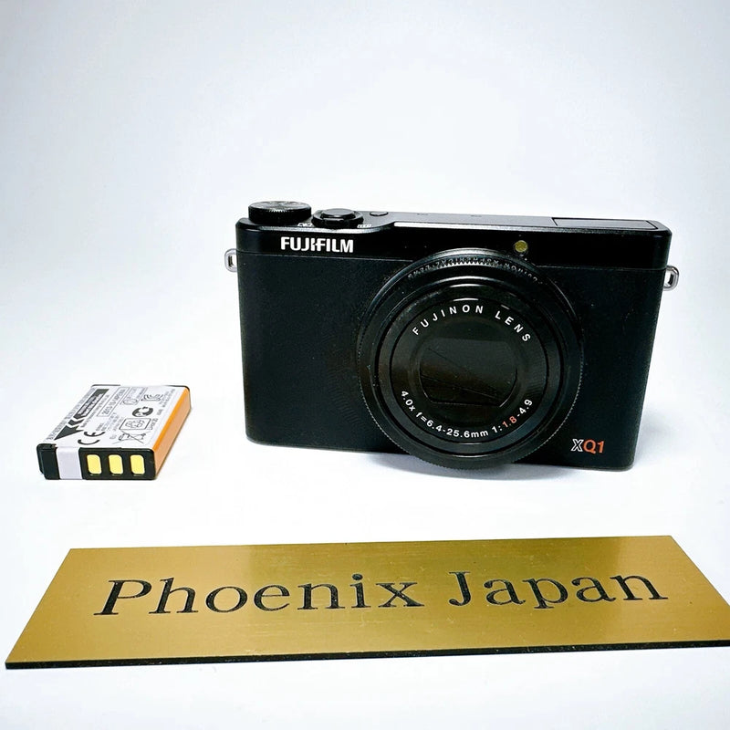Fujifilm XQ1 X Series Compact Digital Camera 12.0MP With battery USED