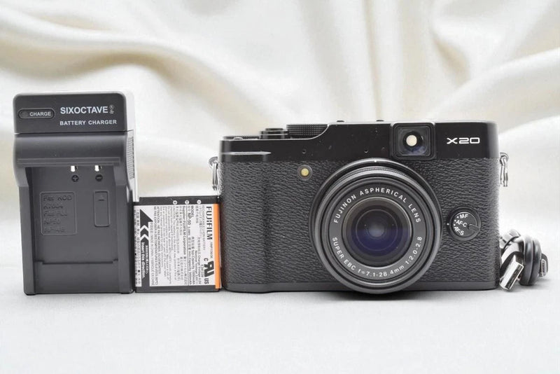 [Mint] Fujifilm Fuji X Series X20 12.0MP Digital Camera Black w/Battery Charger