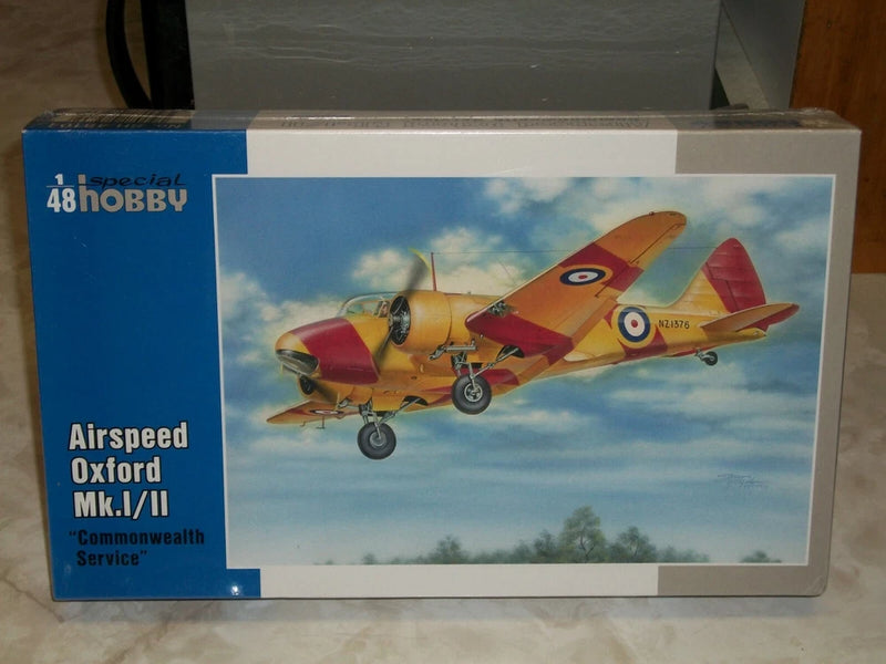 Airspeed Oxford Mk.I model kit box, 1/48 scale, Commonwealth Service theme