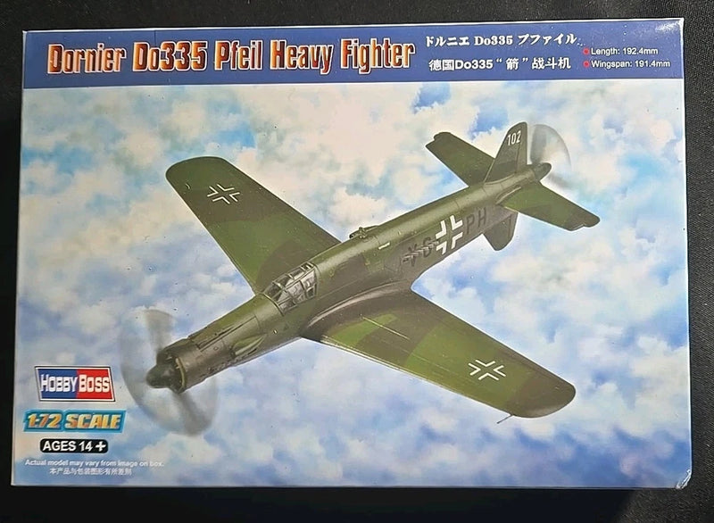 HobbyBoss 1/72 Dornier Do335 Pfeil heavy fighter plastic model kit box art, green aircraft