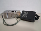 Fujifilm FinePix F700 Compact Digital Camera Silver CAF USB With Cord