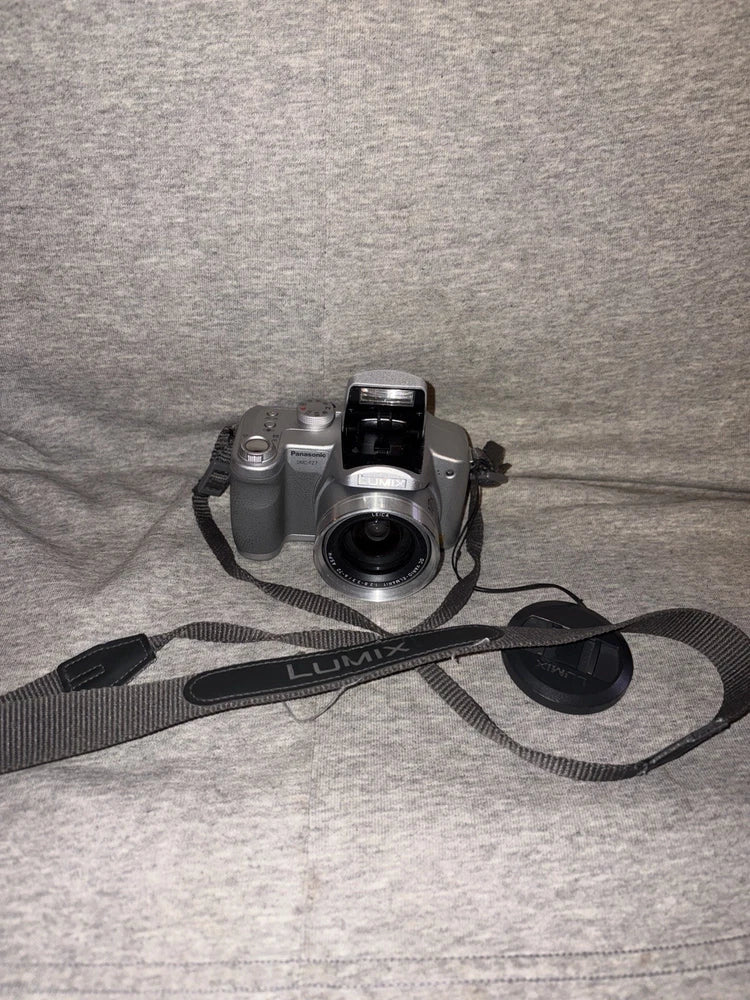 Vintage Digital PANASONIC LUMIX DMC-FZ7 w/Strap Parts Only!