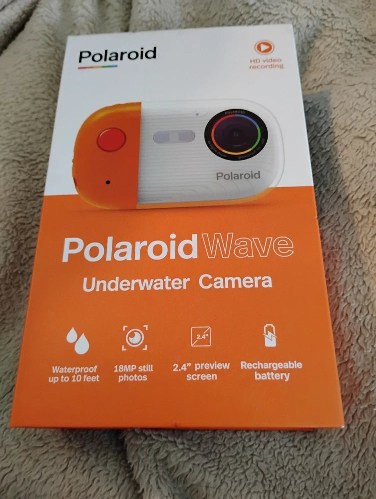 Polaroid Wave waterproof underwater camera, orange and white shown on product box