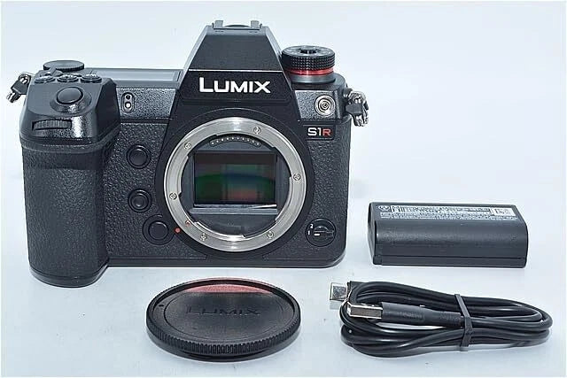 748 /Shutter Count 111167 Panasonic Full-Size Mirrorless Camera Lumix S1R Body