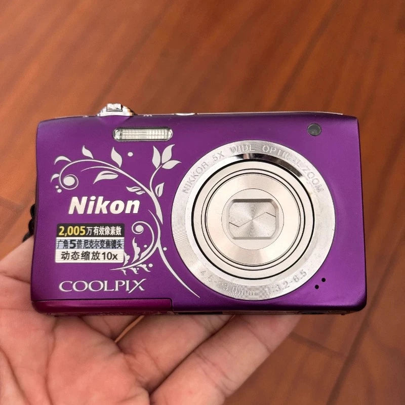 Nikon COOLPIX S2900 20MP Digital Camera - 5x Zoom Purple Complete Kit