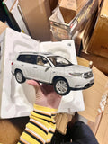 1:18 Scale 2011~2013 Toyota Kluger Highlander Blizzard White Diecast Model Car