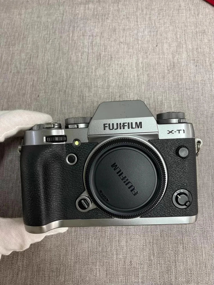 Fujifilm X-T1 16.3MP APS-C Mirrorless Digital Camera Body Black- 95% New Good