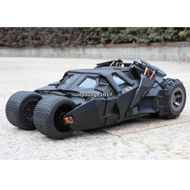 1:24 2005 Batmobile Tumbler Model Toy Car Diecast Toy Vehicle Friction Powered