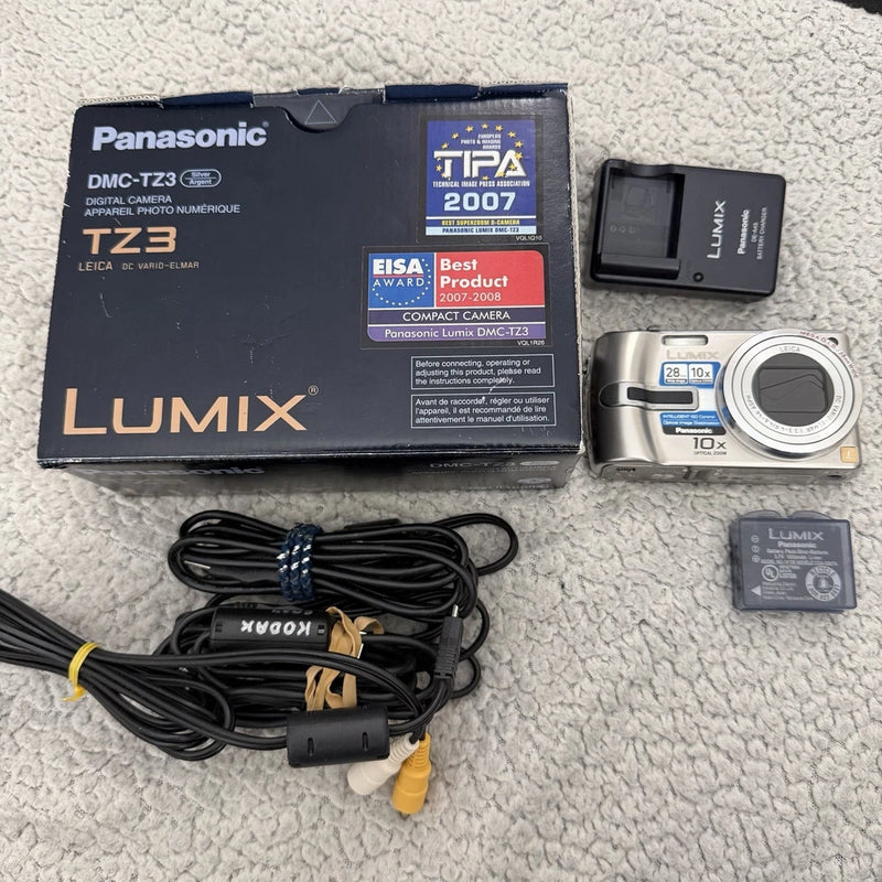 Panasonic LUMIX DMC-TZ3 7.2MP Digital Camera Untested/ For Parts Only