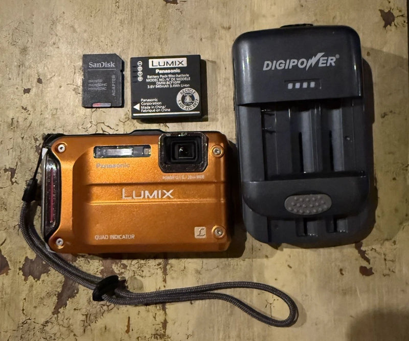 Panasonic Lumix DMC-TS25 Orange Waterproof Digital Camera Battery Disk Charger