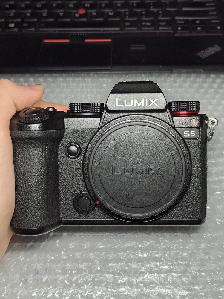 95% New Panasonic LUMIX S5 Mark I 24.2MP Full Frame Mirrorless Camera Body Only