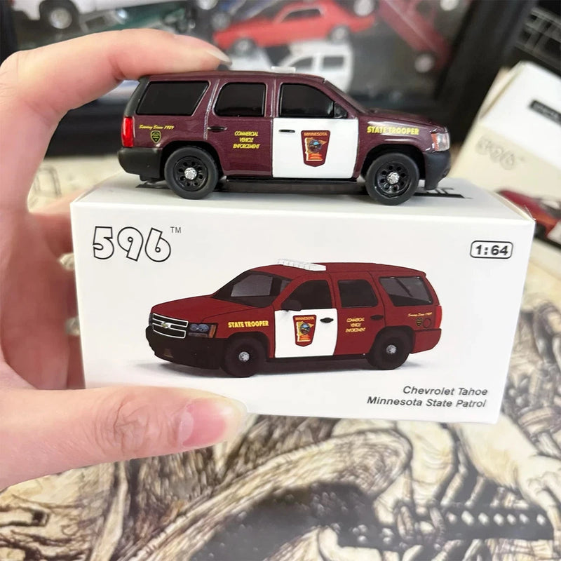 596 Model 1/64 Chevrolet Tahoe Minnesota State Patrol Car Model