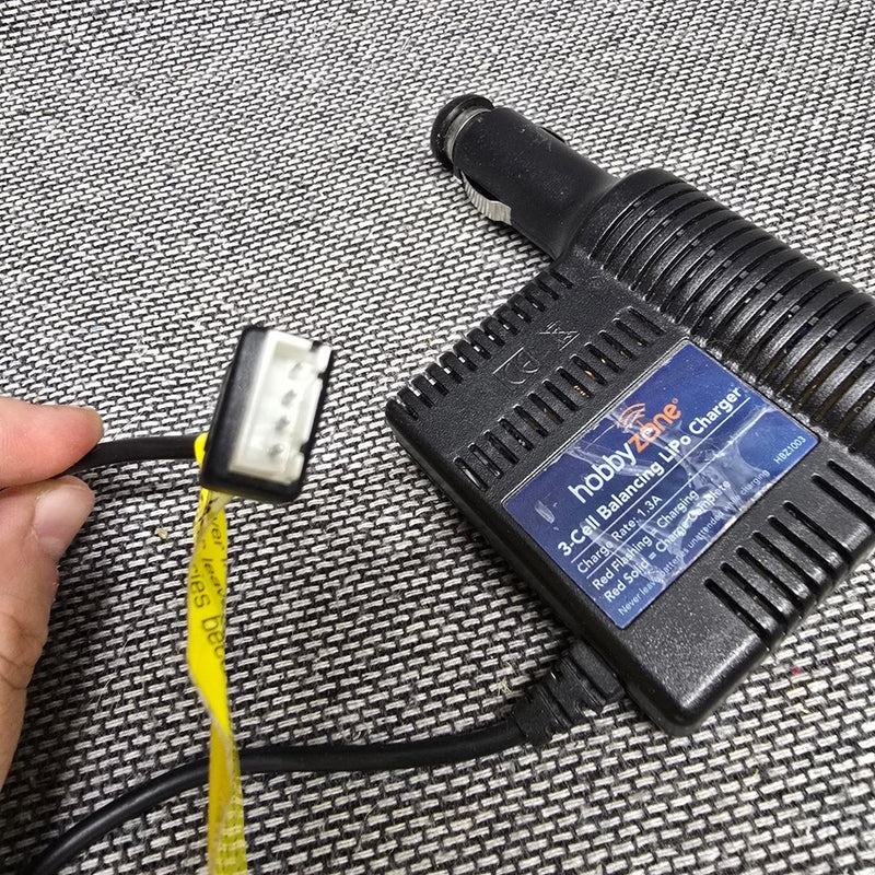 HobbyZone LiPo Charger HBZ1003 3-Cell Balancing 1.3A DC Car Plug Black Good Battery
