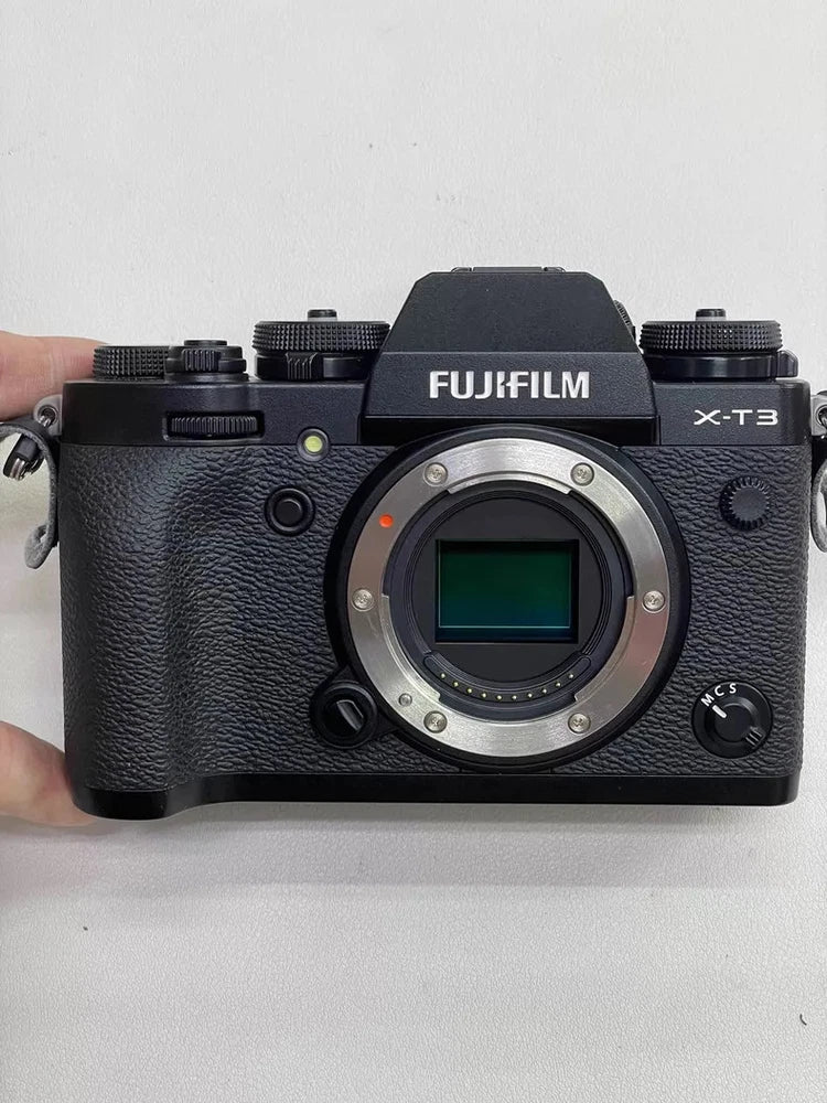 Fujifilm X-T3 XT3 26.1mp Mirrorless Digital Camera Black Body Only 92%New