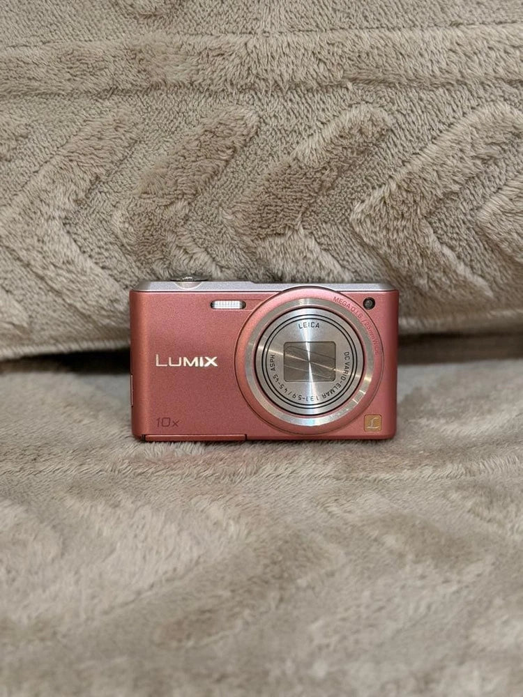 Panasonic LUMIX DMC-SZ3 Pink Compact Digital Camera with Battery Charger