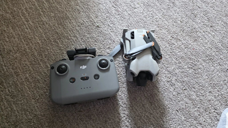 DJI Mini 4 Pro Drone - READ DESCRIPTION