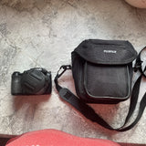 Fujifilm FinePix S Series S6800 16.0MP Digital Camera for PARTS / REPAIR w/Bag