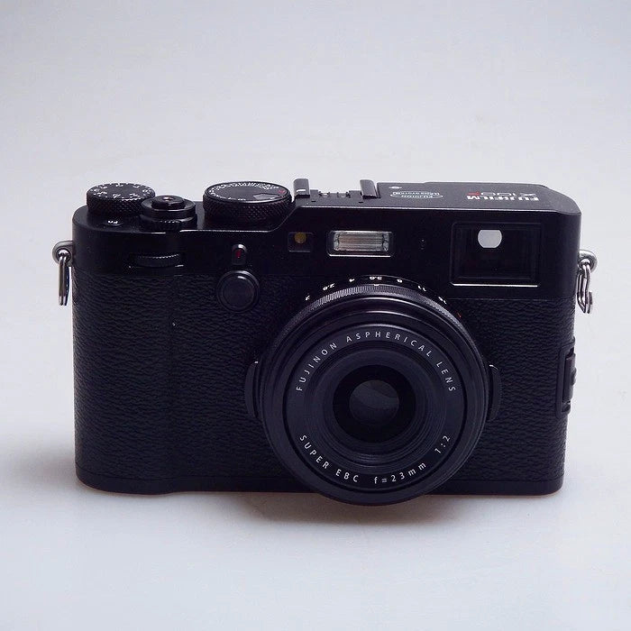Fujifilm X100F Black Digital Camera 24.3MP APS-C Fixed Lens from Japan E0508