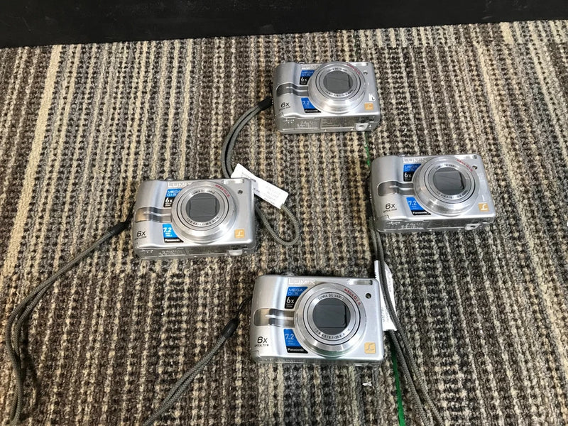 (LOT OF 4 ) Panasonic Lumix Digital Camera DMC-LZ6 7.2MP Optical Zoom