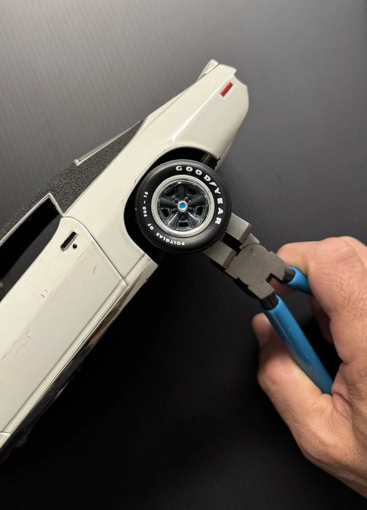 Wheel Removal Tool For 1/18 Diecast Models. Last Sets !