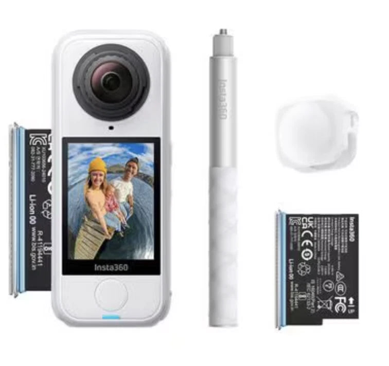 Insta360 X4 Air White Action Camera Starter Bundle Graphite 8K Waterproof JPN