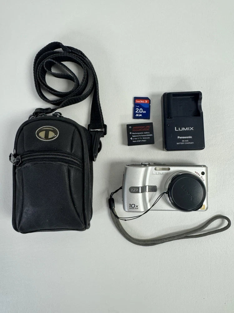 Panasonic Lumix DMC-TZ1 Digital Camera 6.0MP 10x Zoom w Battery, Charger, 2gb SD