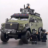 1:24 Police Armored Off-Road Diecast Car Model - Alloy Military Truck w/ Light