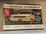 AMT 1964 Oldsmobile Convertible 1/25 Customizing Model Kit Sealed