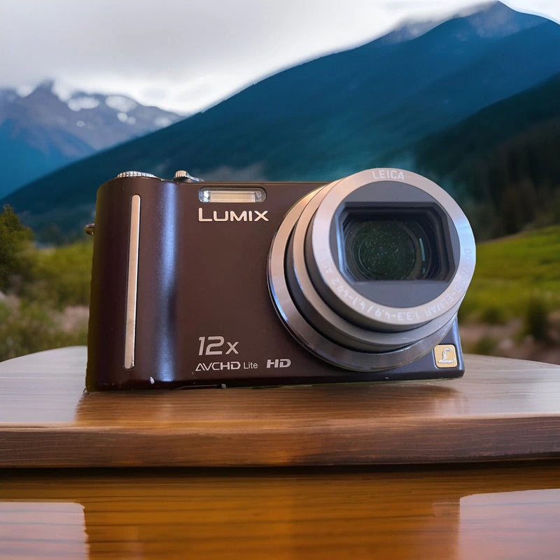 Panasonic LUMIX DMC-T27 Compact Digital Camera w/ Waterproof Marine Case JAPAN
